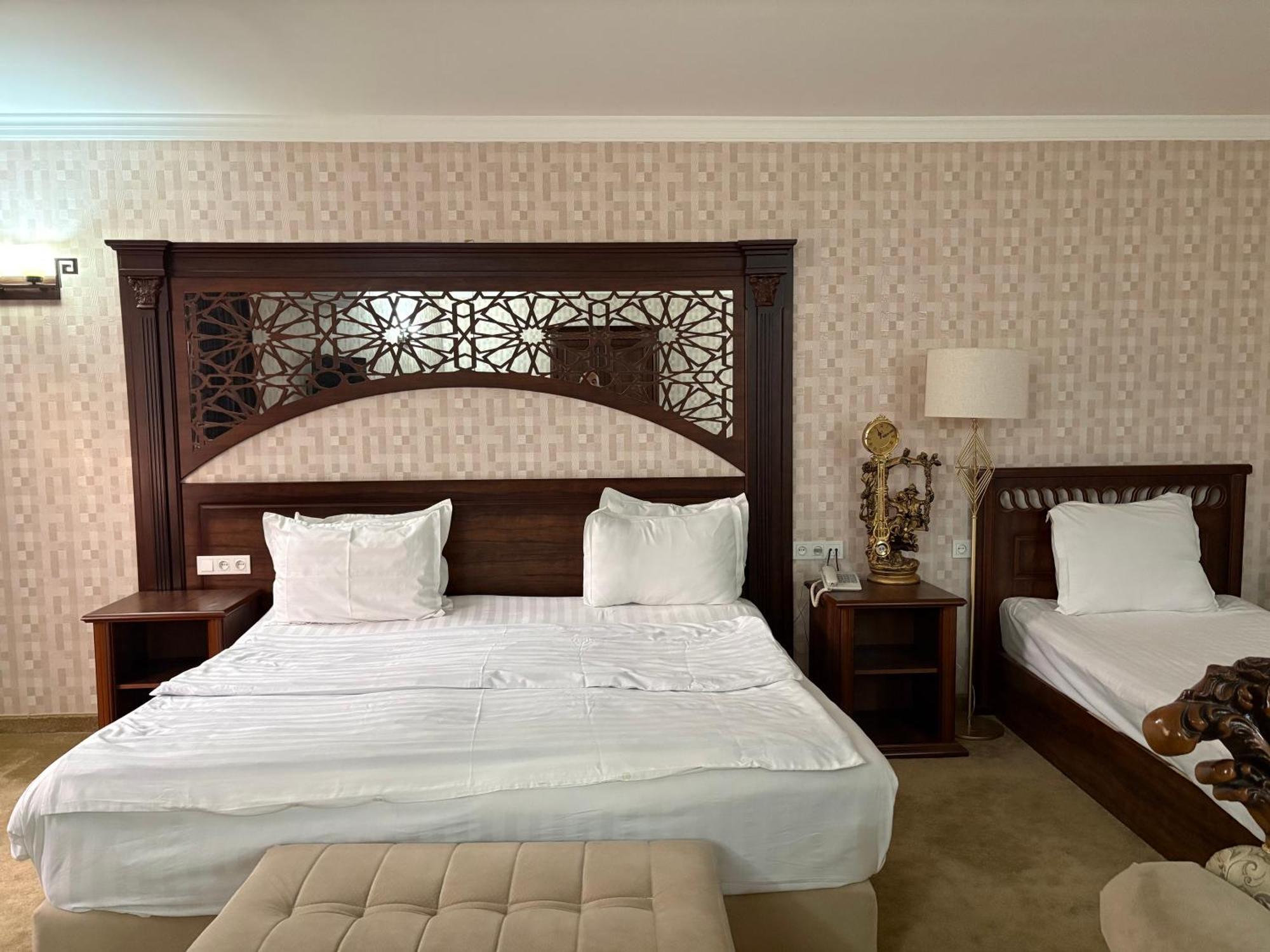 Boulevard Palace Hotel Samarkand Exterior foto