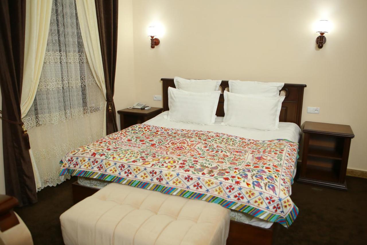 Boulevard Palace Hotel Samarkand Exterior foto