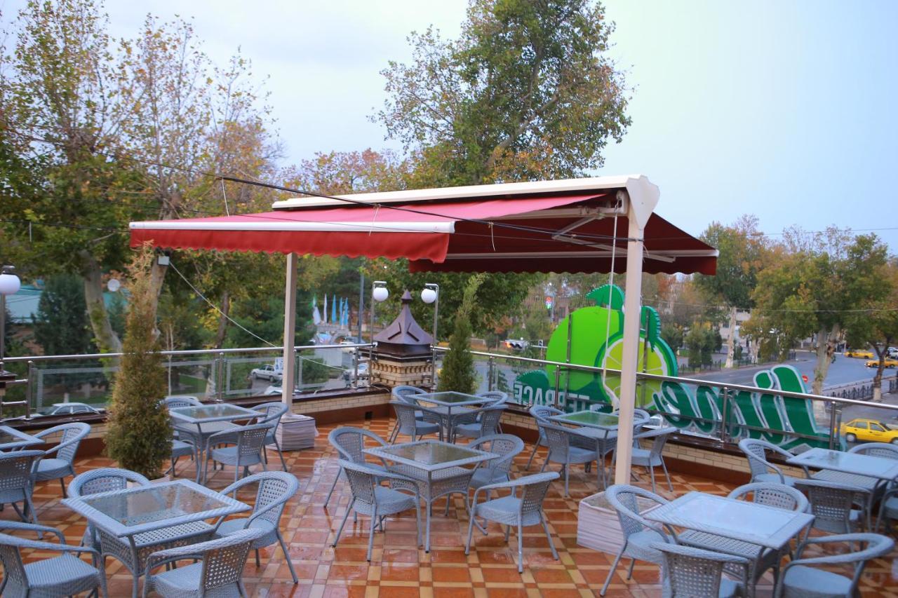 Boulevard Palace Hotel Samarkand Exterior foto